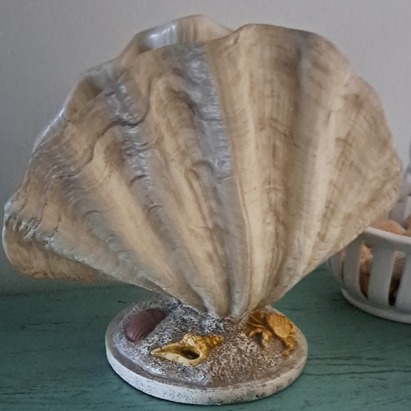 Seashell Table Lamp - Picture 8 of 8